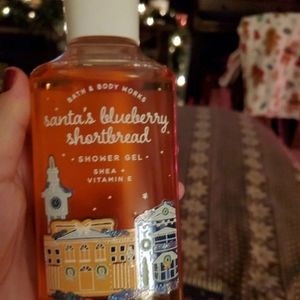 Santa's Blueberry Shortbread shower gel
